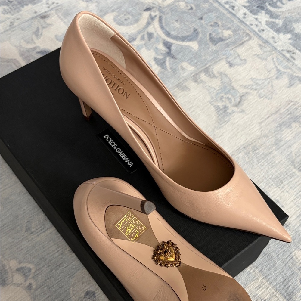 Dolce & Gabbana Pale Pink goatskin pumps